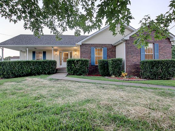 3rd image of 3169 Arrow Ln