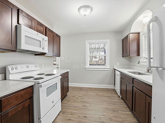 4th image of 127 N 42nd St