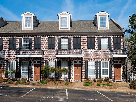 2nd image of 903-2206 Anderson Rd