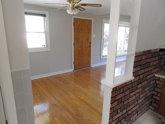 5th image of 310 Saint Eugene Ln