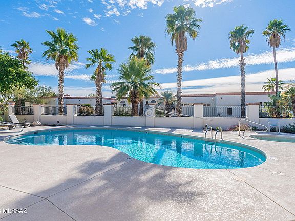 3rd image of 876 W Safari Dr
