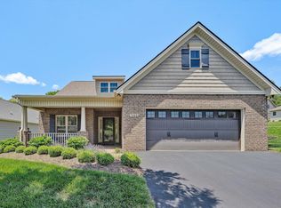 7005 Mountain Spring Trl, Roanoke, VA 24018