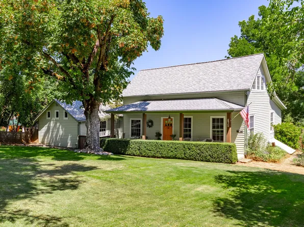 675 E California St, Jacksonville, OR 97530