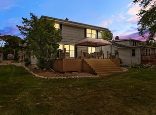 W181S6587 Muskego Dr, Muskego, WI 53150