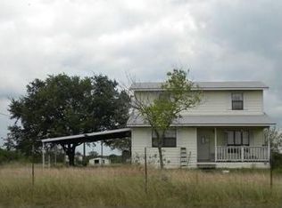 665 County Road 652, Devine, TX 78016