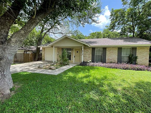 3rd image of 2713 Sherwood Ln