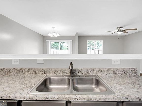 5th image of 6320 Hickory Lane Cir