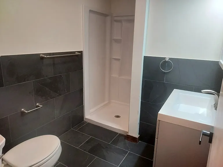 257 3rd St #2R — Photo 1