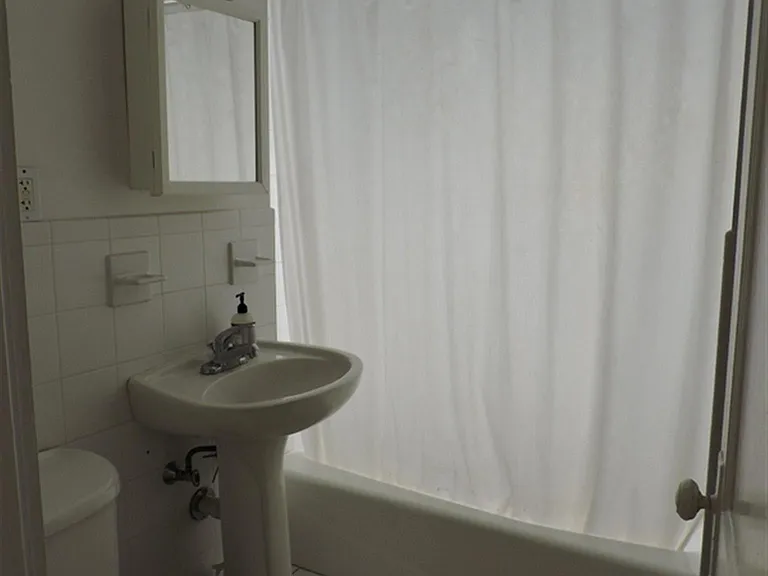 331 Harvard St #8 — Photo 12