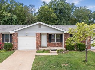883 Woodridge Dr, Arnold, MO