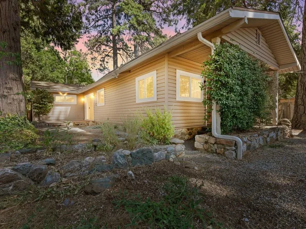 10391 Carey Dr, Grass Valley, CA 95945