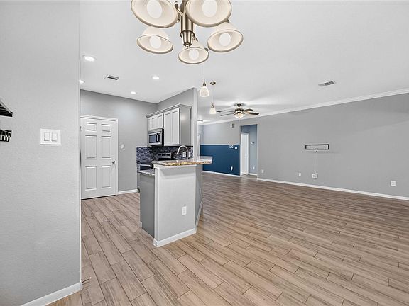 4th image of 3534 Cork Dr
