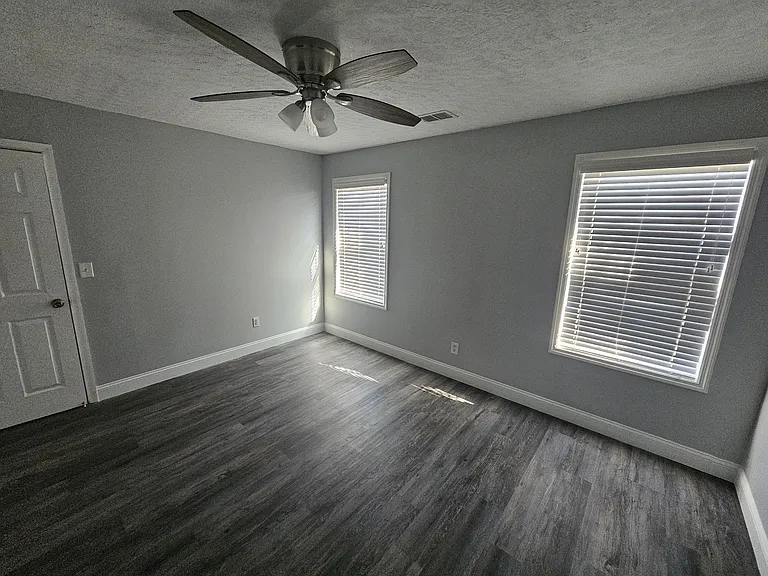 4862 Lake Park Ln — Photo 17