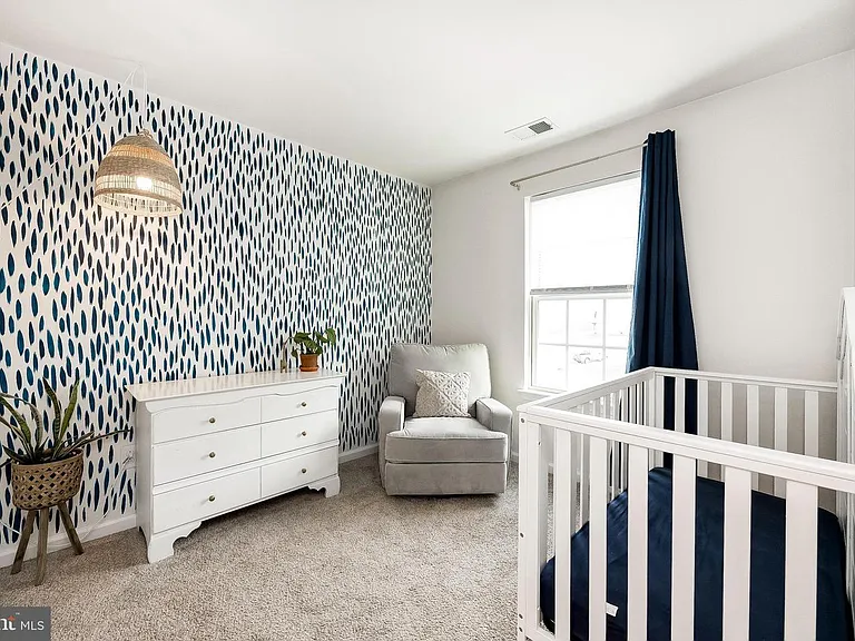 1872 Thistle Ct — Photo 16