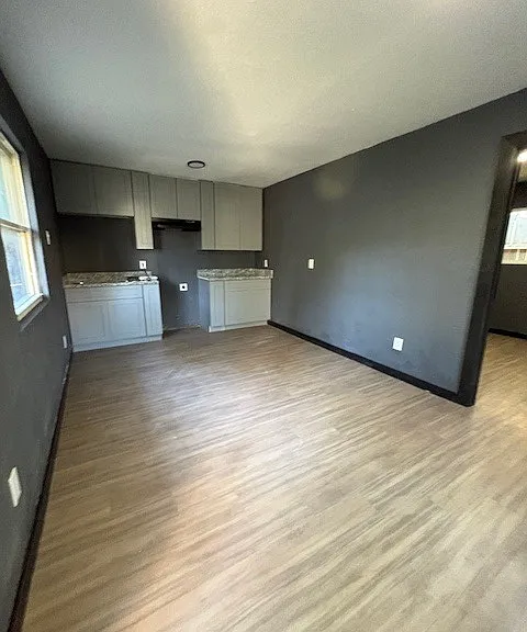 9407 Sandra St — Photo 1