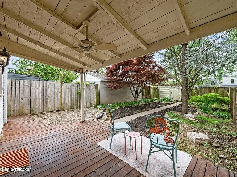 722 Camp St — Photo 28
