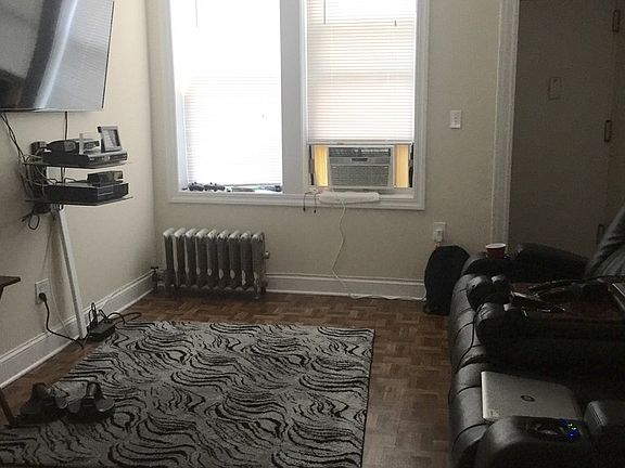 3rd image of 2576 23rd St #5