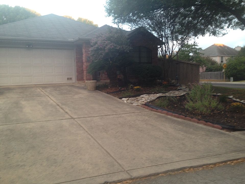 1st image of 9227 Fishers Hill Dr