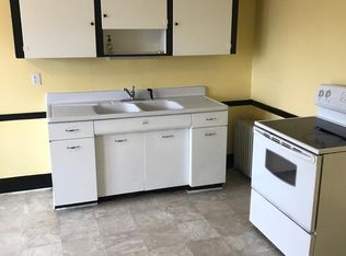 796 Sumner Ave FL 3RD, Springfield, MA 01108