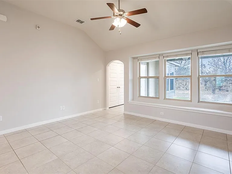 615 Stampede Rd — Photo 22