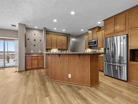 5th image of 3403 15th St NW