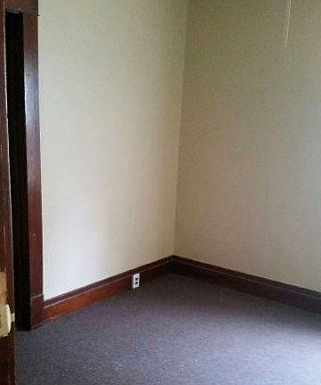 3rd image of 1727 Ashland Ave #1