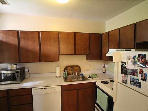 4th image of 210 N Stafford Ave APT 26