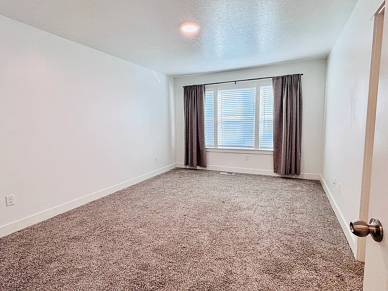 538 N 100 E — Photo 6