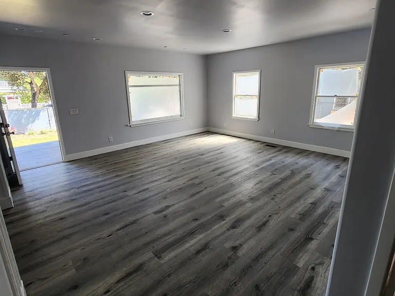 1075 N Los Robles Ave #101 — Photo 7