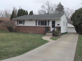 732 Mackow Dr, Toledo, OH 43607