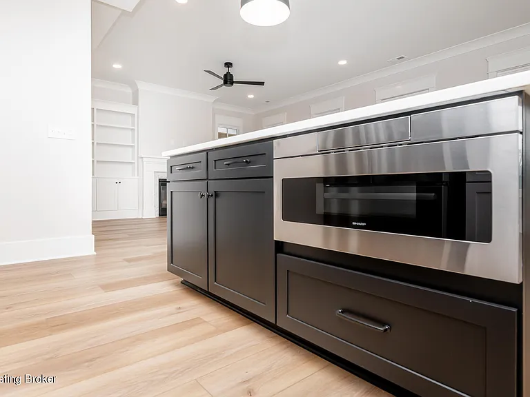 6100 Passionflower Dr #101 — Photo 15