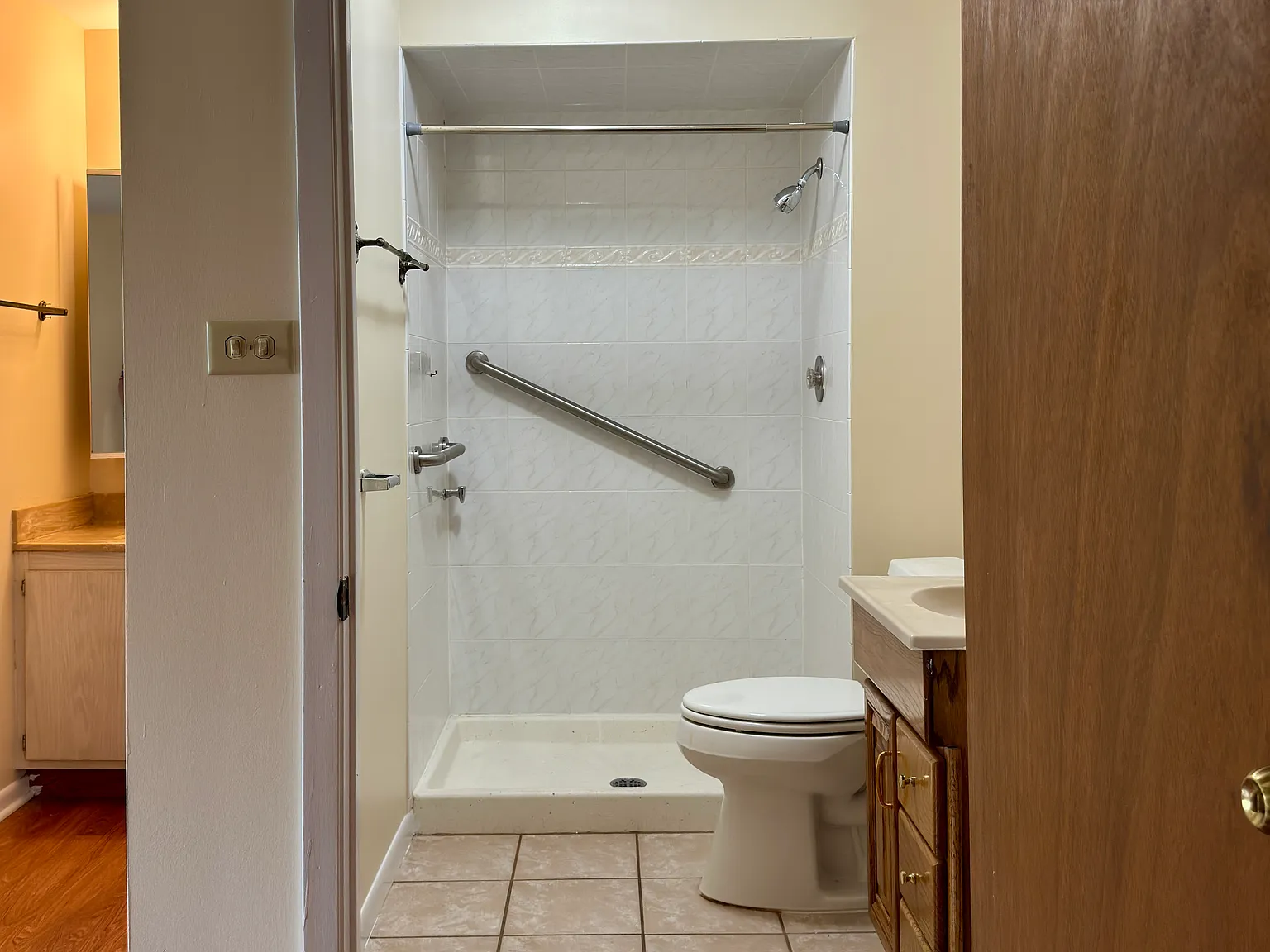 3 bed, 1392 sqft, $2,400 — Photo 4