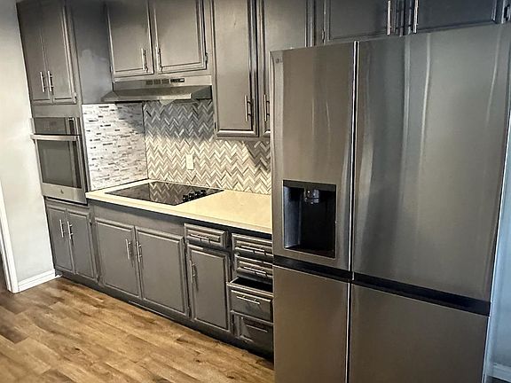 2nd image of 8717 Butternut Ave