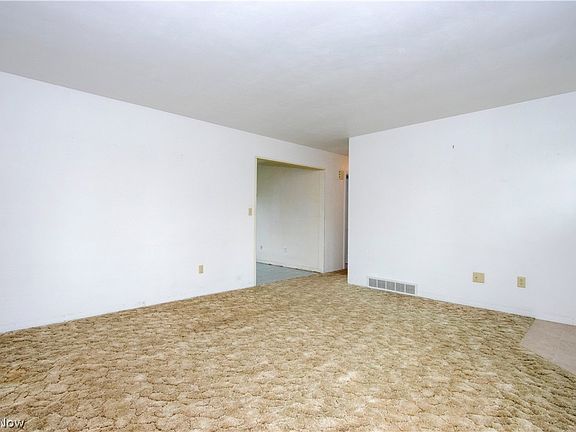 3rd image of 341 Eldorado Dr