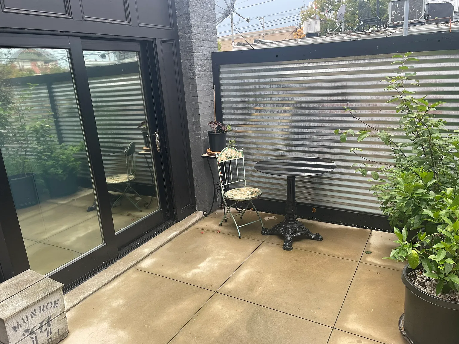 2 bed, 1200 sqft, $2,450 — Photo 3