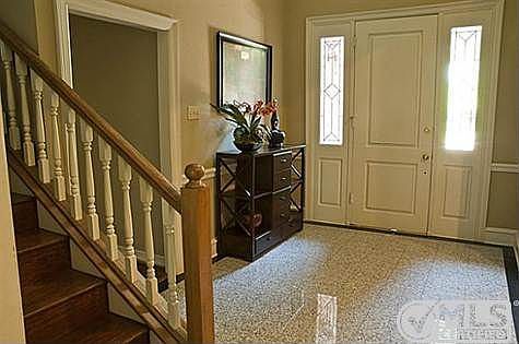 2nd image of 4915 Bellerive Dr