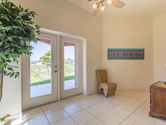 5th image of 114 Bay Harbor Cv