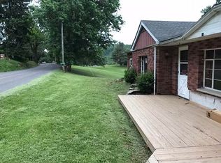 90 Holbert Rd, Fairmont, WV 26554