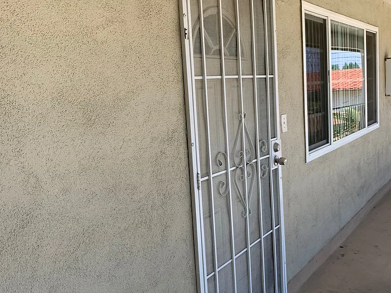15061 Pacific St — Photo 1