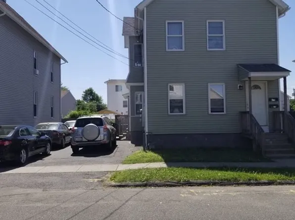 31 Russell St, West Springfield, MA 01089