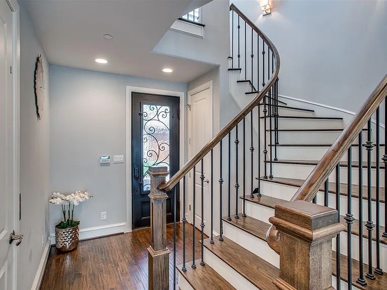 4532 Normandy Ave — Photo 2