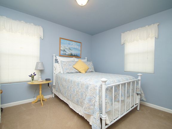 3rd image of 381 Woodwind Dr