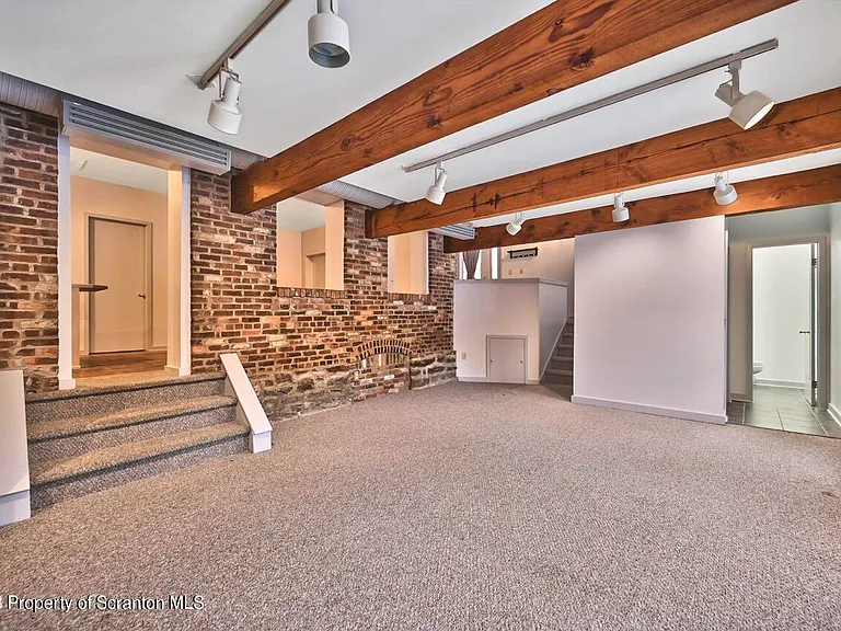 1409 Penn Ave #3 — Photo 20