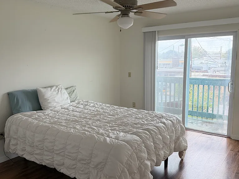 208 Arricola Ave #A — Photo 7