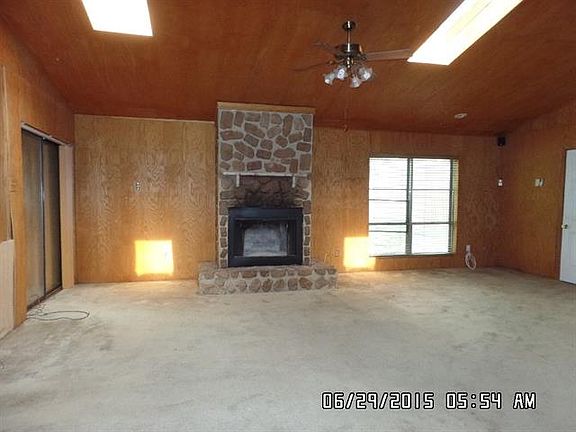 3rd image of 705 Maydelle Ln