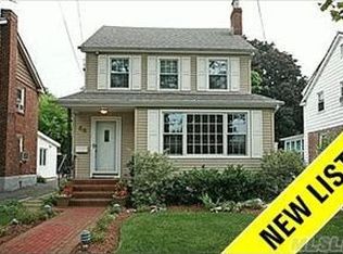 46 Jayson Ave, Great Neck, NY 11021