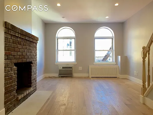 Rented by Compass | media 7