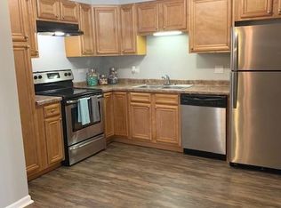 2000 W Algonquin Rd #20241B, Mount Prospect, IL 60056