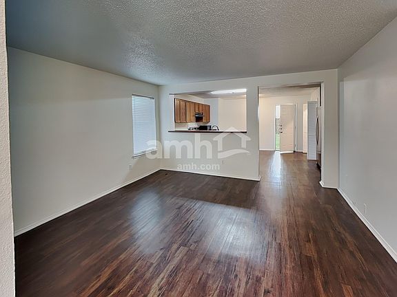 4th image of 4026 Holly Leaf Ct