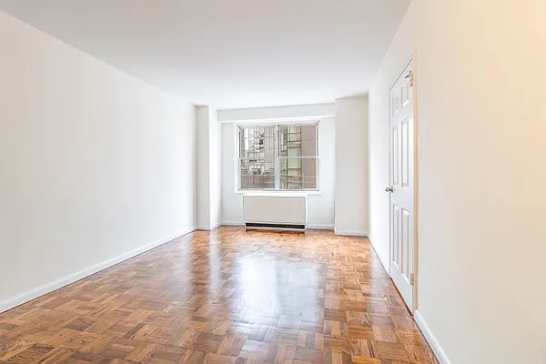 Rented by Charles H. Greenthal Management Corp | media 16